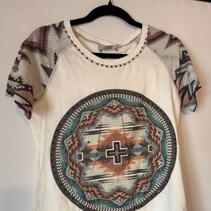NWT Delila Southwestern T-shirt Size Small